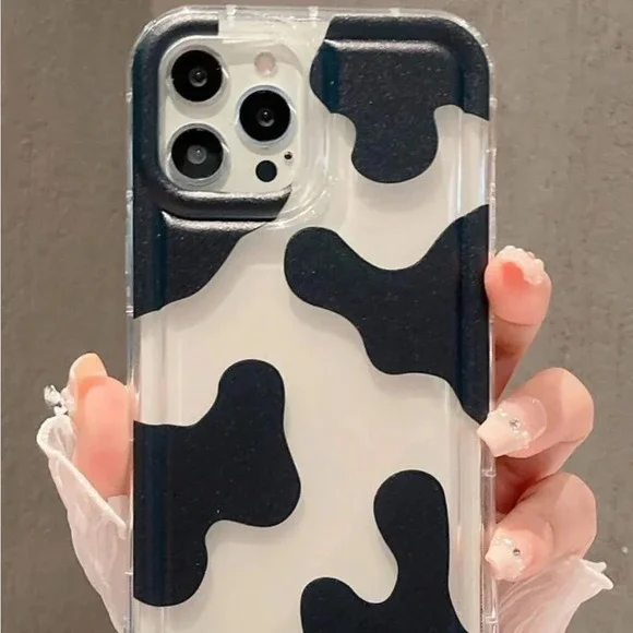 ⚠️Clearance iPhone 14/Pro/Pro Max Cow Print Phone Case - Picture 2 of 5